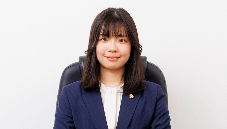 弁護士 奥本　彩花